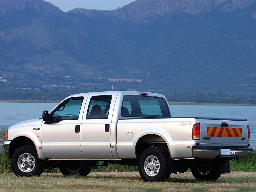  Ford F-250 Double Cab 2005 года  (ZA) (фото 5 из 11)